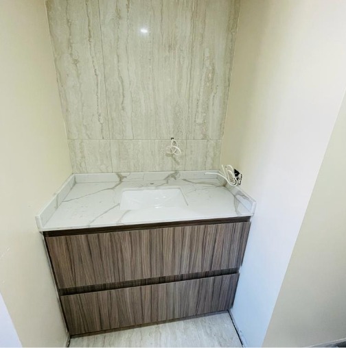 Custom bathroom vanity – Brampton Ontario